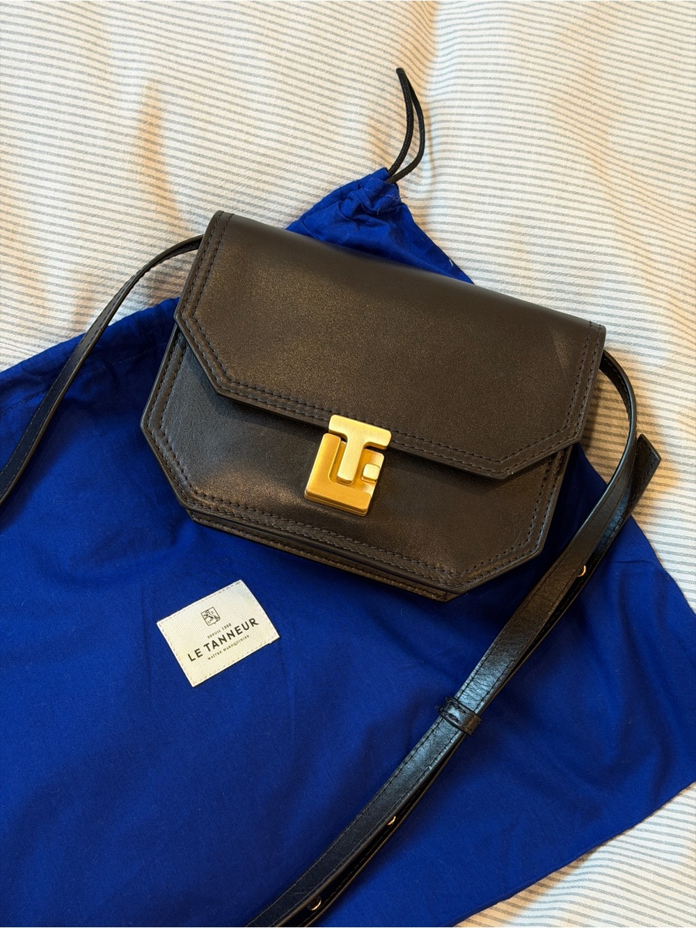 Le Tanneur Rose Black Leather Crossbody Bag with Gold Hardware
